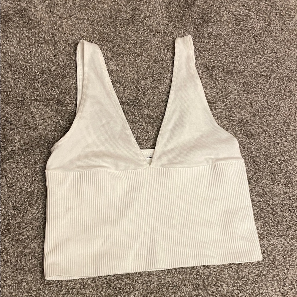 PacSun White Ribbed V-Neck Crop Top